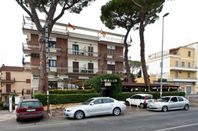 Hotel 4 Pini  Лабико